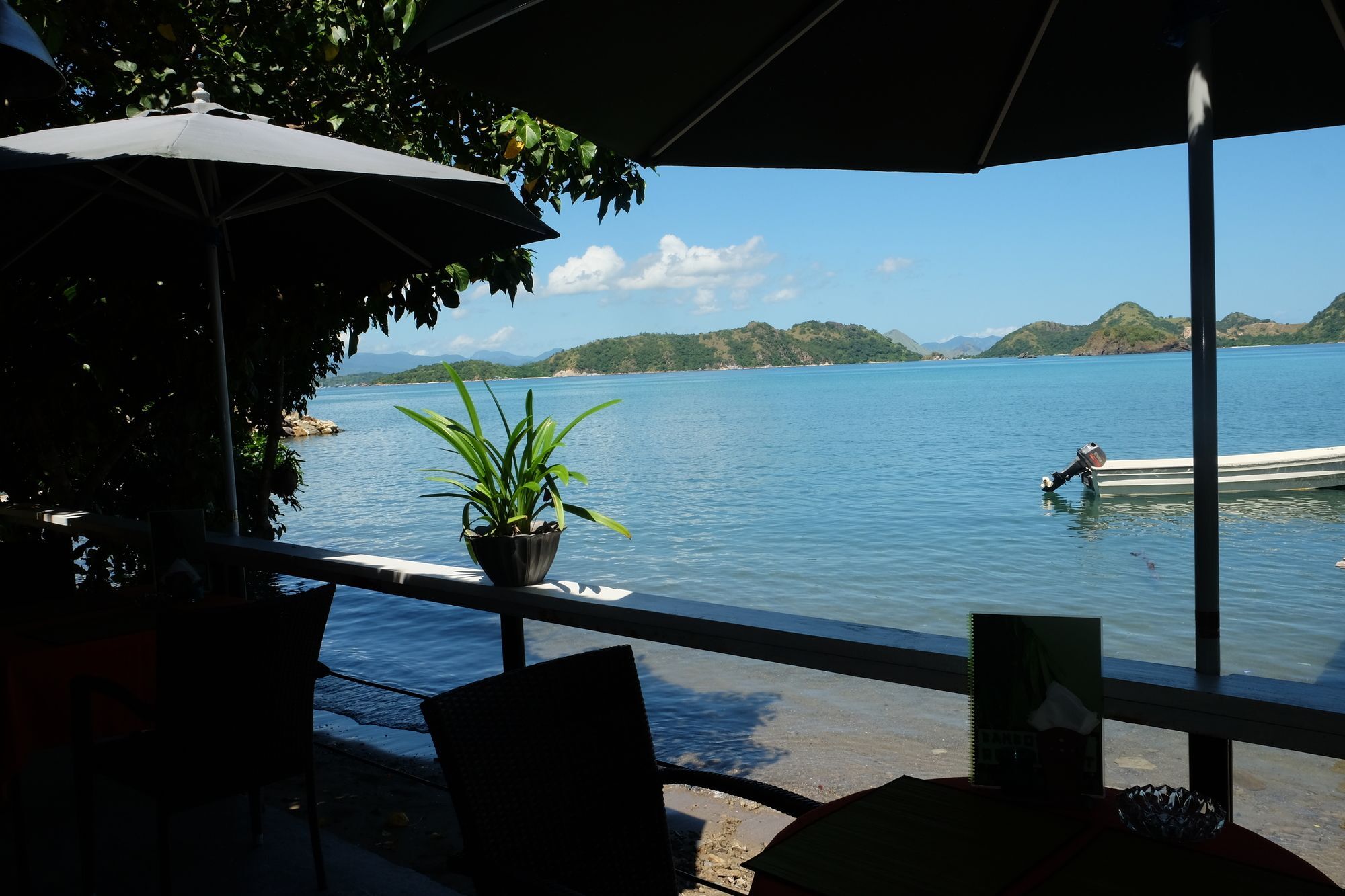 Coconut Beach Resort Labuan Bajo Exterior photo